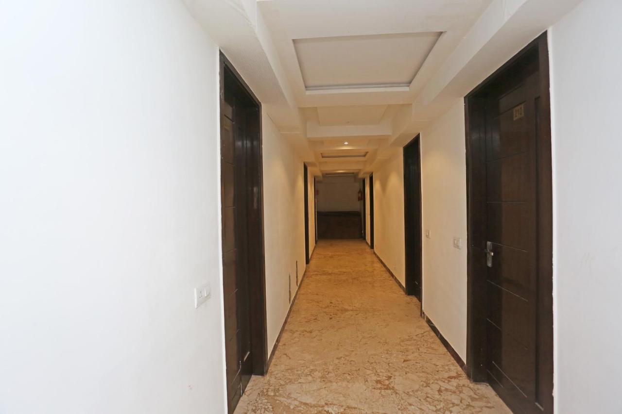 Oyo 18422 Central Grand Belanganj Exterior photo